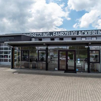 Unfallreparatur Hallstadt Scholz 04 Hallstadt Scholz C4l 8116